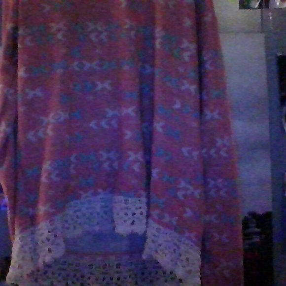 long sleeve shirt - Picture 2 of 3